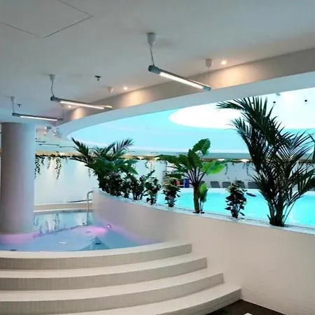 Hanza Tower Platinium & Sauna & Jacussi & Pool Appartement